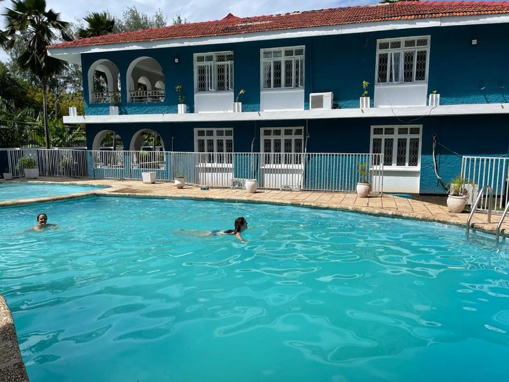 Gallivanters Hostel Dar es Salaam Ngoại thất bức ảnh