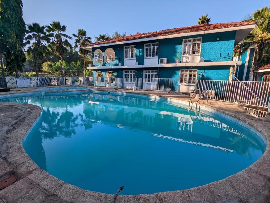 Gallivanters Hostel Dar es Salaam Ngoại thất bức ảnh