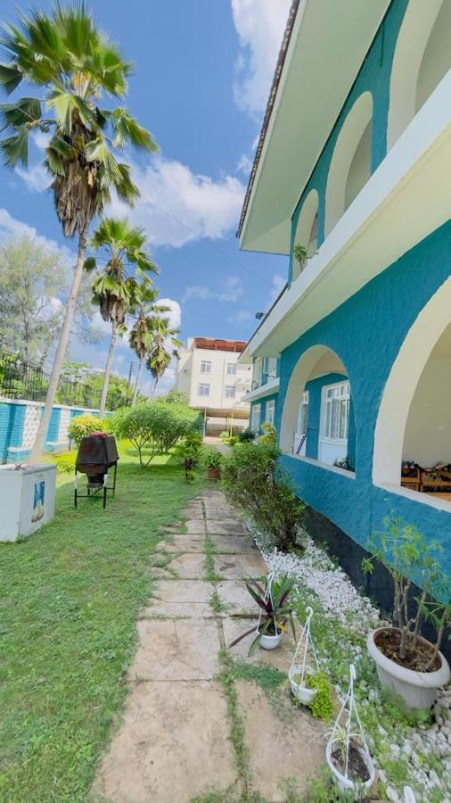Gallivanters Hostel Dar es Salaam Ngoại thất bức ảnh