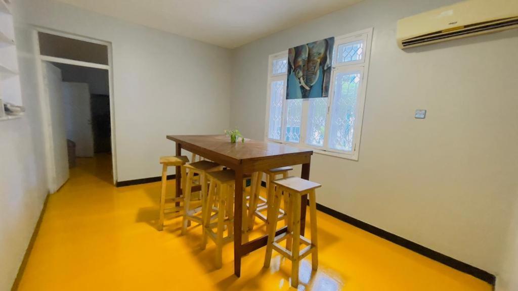 Gallivanters Hostel Dar es Salaam Ngoại thất bức ảnh