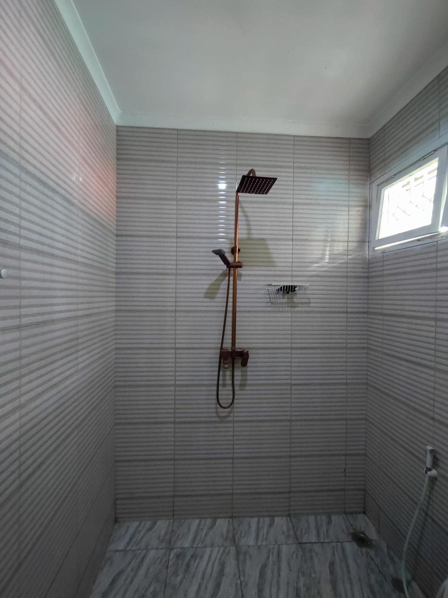 Gallivanters Hostel Dar es Salaam Ngoại thất bức ảnh